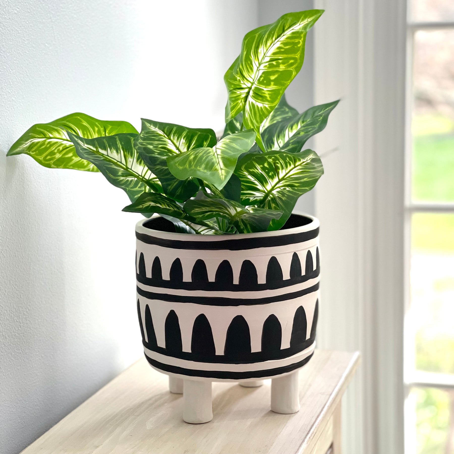 elevated plant pot Elevated Planter Pot 6"